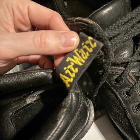 Authentic 90s Vintage Real Leather Dr. Marten’s Boots Men’s 9.5/Women's 11 - Picture 4 of 6